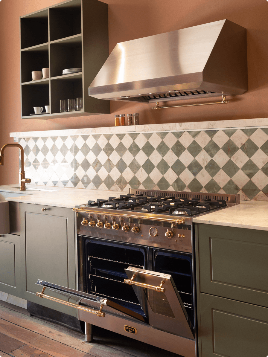 No ambiente: Fogão Lofra Dolcevita, Coifa Elica New Calabria e Lava-Louças Tecno embutida