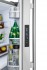 Painel Digital Embutido: elegante, sem frestas e todo acionado por toque. Facilmente apresenta e controla todas as funções do refrigerador na lateral da porta direita.