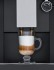 Dispenser de Altura Ajustável: permite o uso de xícaras e copos de diferentes tamanhos, que são iluminados ao servir cafés, leite ou água quente para chás.